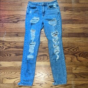 American Eagle Outfitters Distressed Blue Mom Jeans Long